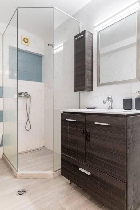 Apartment At Ano Glifada. Atena Exterior foto